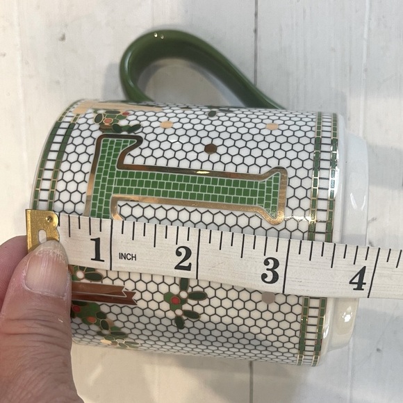 Anthropologie Mug Festive Bistro Tile Mug T Monogram Green Gold Christmas - Picture 5 of 7